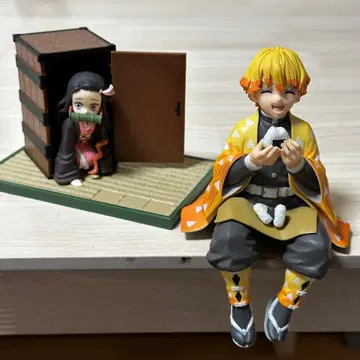 귀멸의 칼날 네즈코와 젠이츠 피규어 세트