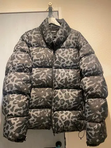 XLARGE 카모 패턴 다운 자켓 XL 레오파드
