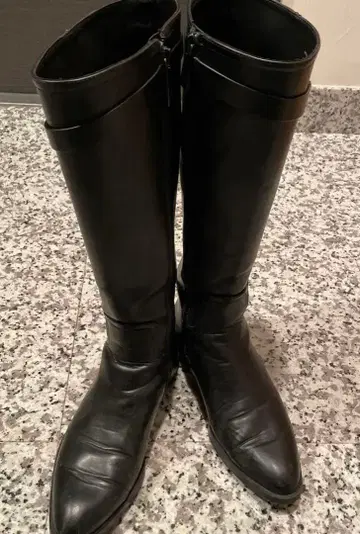 블랙 롱 부츠 금장 장식 벨트 자라 ZARA