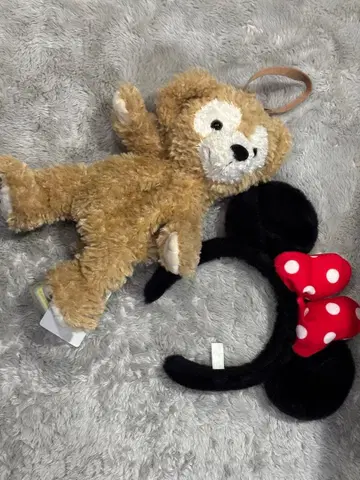 (택 포함) 더피 봉제 인형 키링 & 미니 헤어밴드 세트