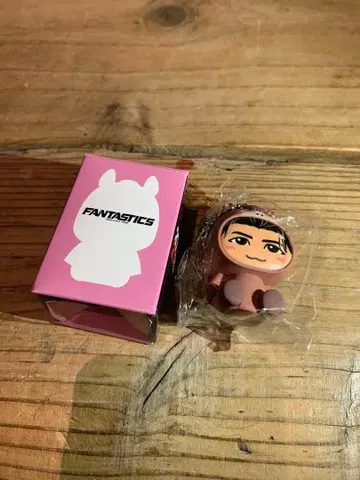 FANTASTICS 말띠 인형옷 키링 세구치 레야