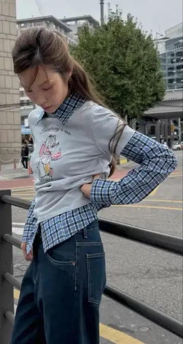 인기 완판템 ZARA 체크 무늬 슬림 핏 셔츠