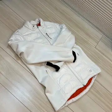 새상품급 반값 이하 하이브리드 플레이 다운 테일러메이드 화이트 사이즈 S