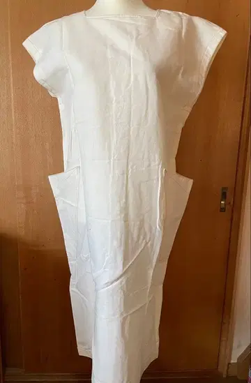 티에리 뮈글러 원피스 미사용 새상품