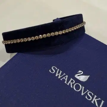 스와로브스키 팔찌 조정 가능