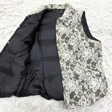 그레이스 콘티넨탈 실크 100% 꽃무늬 레이스 다운 베스트