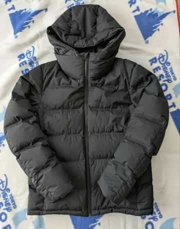 유니클로 심리스 다운 M 사이즈 블랙