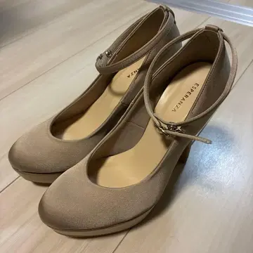 에스페란자 베이지 하이힐