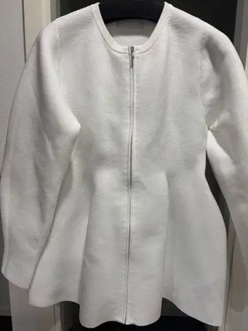 CELFORD 화이트 페플럼풍 가디건