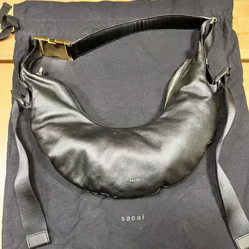 sacai 사카이 가죽 바디백 힙색 블랙