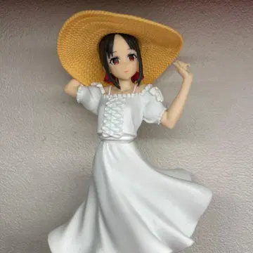 시노미야 카구야 Seaside ver. 피규어 뽑기 게임