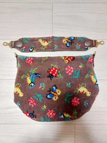 페이러 하이디 원 핸들 백 브라운