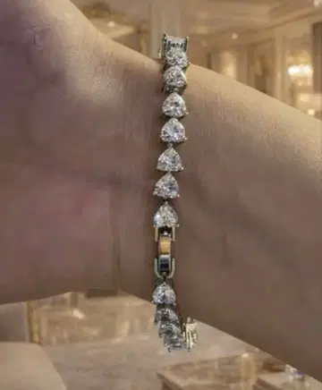 미사용 새상품 하트 쉐이프 풀 이터니티 팔찌