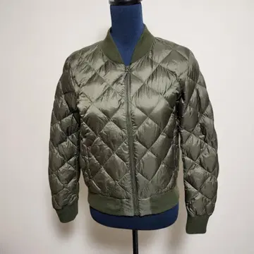 유니클로 밀리터리 라이트 다운 M