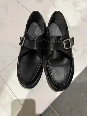 유나이티드 애로우즈 몽크 스트랩 모카신 신발