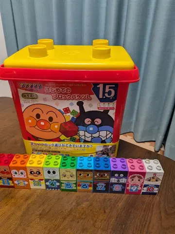 호빵맨 첫 블록 바구니 L과 숫자 블록 세트
