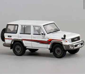 1994년식 도요타 LC76 1/64 스케일 합금 미니카 TLV