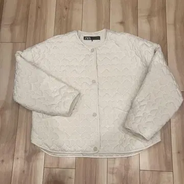 ZARA 화이트 하트 퀼팅 자켓 L