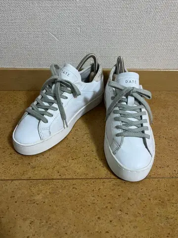 D.A.T.E. HILL LOW CALF WHITE-SILVER 22.5