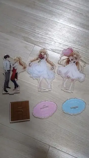 옆집 천사님에게는 공략당해버린 나의 일상 아크릴 스탠드 세트