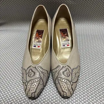 가격 인하 작은 사이즈 CLAUDE MONET 베이지 꽃무늬 자수 펌프스