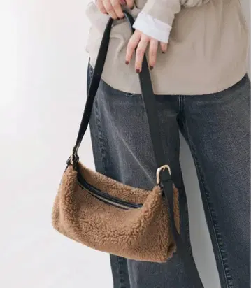 비올라돌로 보아 숄더백