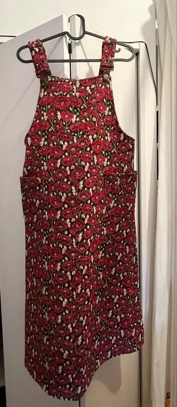 merry jenny 의 꽃무늬 오버롤 스커트