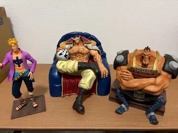 원피스 제일복권 흰 수염 해적단 피규어 세트