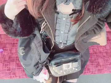 Pal elfy 하운드투스 체크 블라우스 팔엘피 블랙