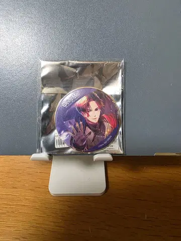 Obey Me! 루시퍼 캔뱃지