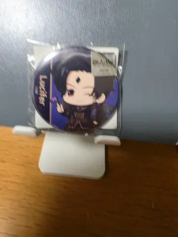 Obey Me! 루시퍼 캔뱃지