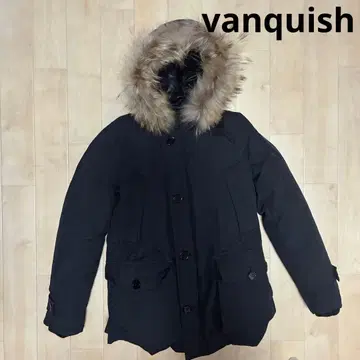 [새상품급] 퍼 달린 후드 블랙 다운 자켓 vanquish