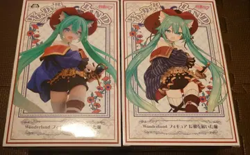 하츠네 미쿠 피규어 Wonderland 장화를 신은 고양이 2개 세트