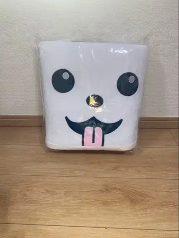 18TRIP 슈마이의 빅 다이컷 러그 ~GIGO 그룹의 가게 한정판~