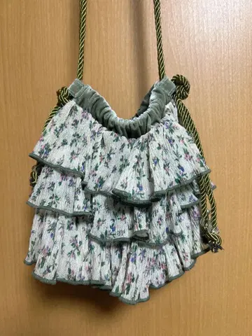 merry jenny garden 티어드 미니백