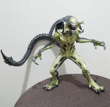 프레데리안 피규어 현 상태품 에이리언 VS 프레데터