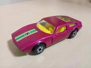 미니카 마세라티 보라 잉글랜드제