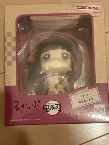 미개봉 새상품 귀멸의 칼날 룩업 츠유리 카나오