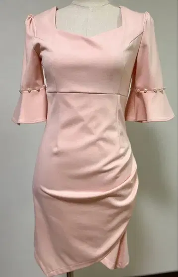 ETOILE KOBE 핑크 플레어 슬리브 드레스