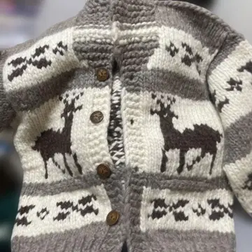 캐나다제 CHIC 두툼한 울 100% 메이플 우드 버튼 카우친 니트