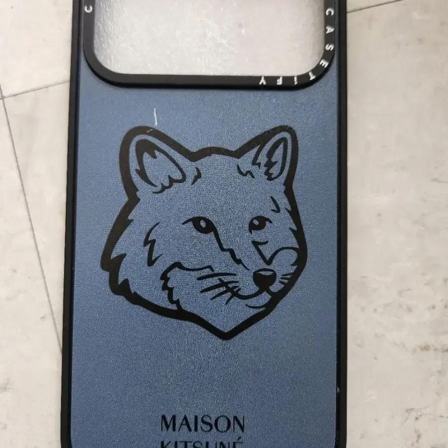 Casetify Maison Kitsune iPhone Case 17 Pro Max on Bunjang Global Site.