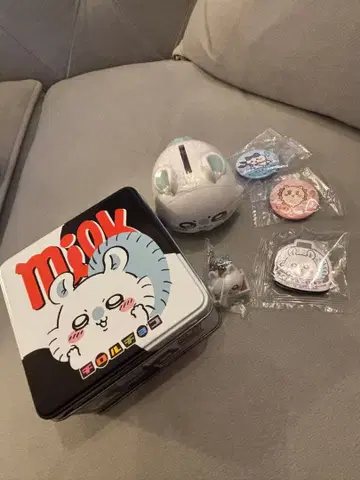 치이카와 모몽가 4점 세트 (덤 2점 포함)