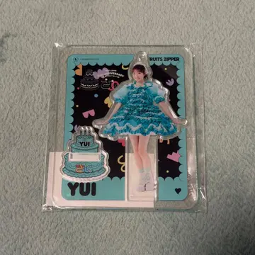 사쿠라이 유이 아크릴 스탠드 케이크 휘핑 FRUITSZIPPER