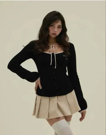 [ 미사용 ] ANDMARY / Sonique knit tops 블랙