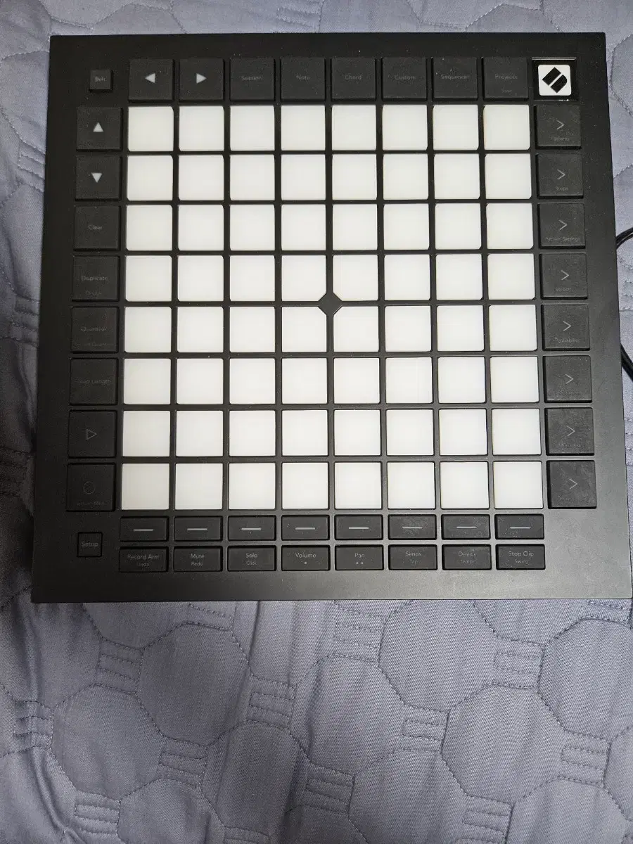 런치패드프로 | 브랜드 중고거래 플랫폼, 번개장터