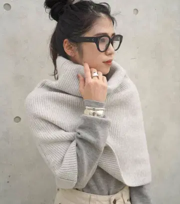 APSTUDIO 리브 니트 케이프 화이트