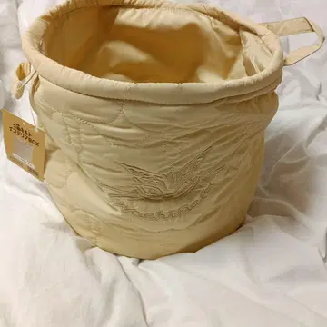 미사용 새상품 와치피 루도 퀼팅 수납 박스 베이지