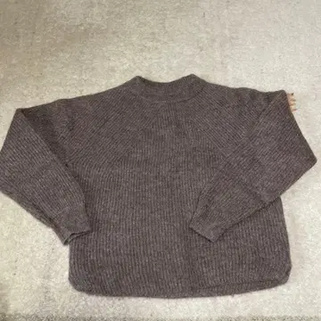 바토너 batoner 모헤어 크루넥 스웨터