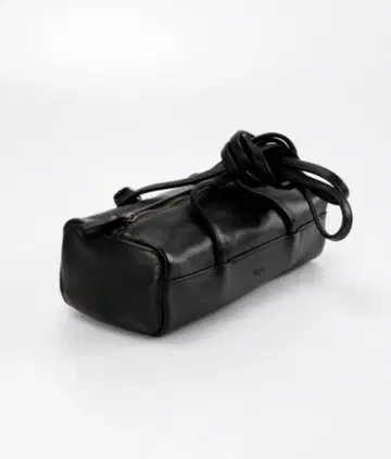 YURT(유르트) TOMM 박스 토트 & 숄더백