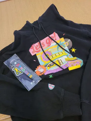 BTS Dynamite FILA V 후드티 키링 포함